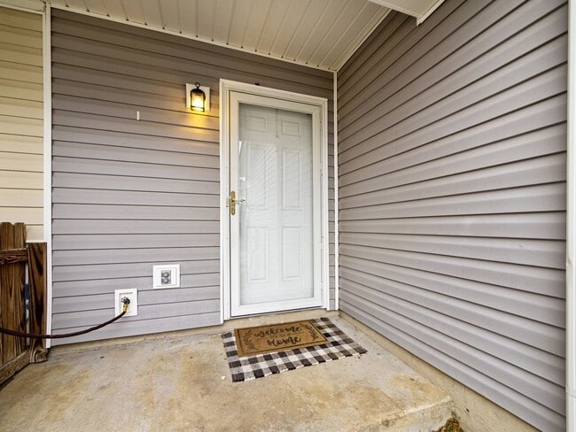 Photo - Welcome to Branchwood Townhouse!