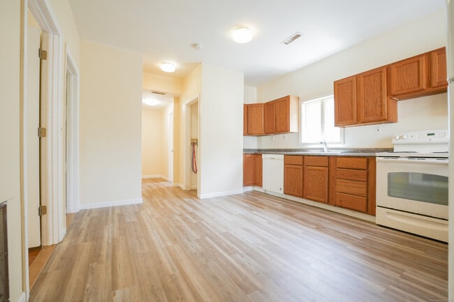 Photo - 24 Burr Ave Unit 1