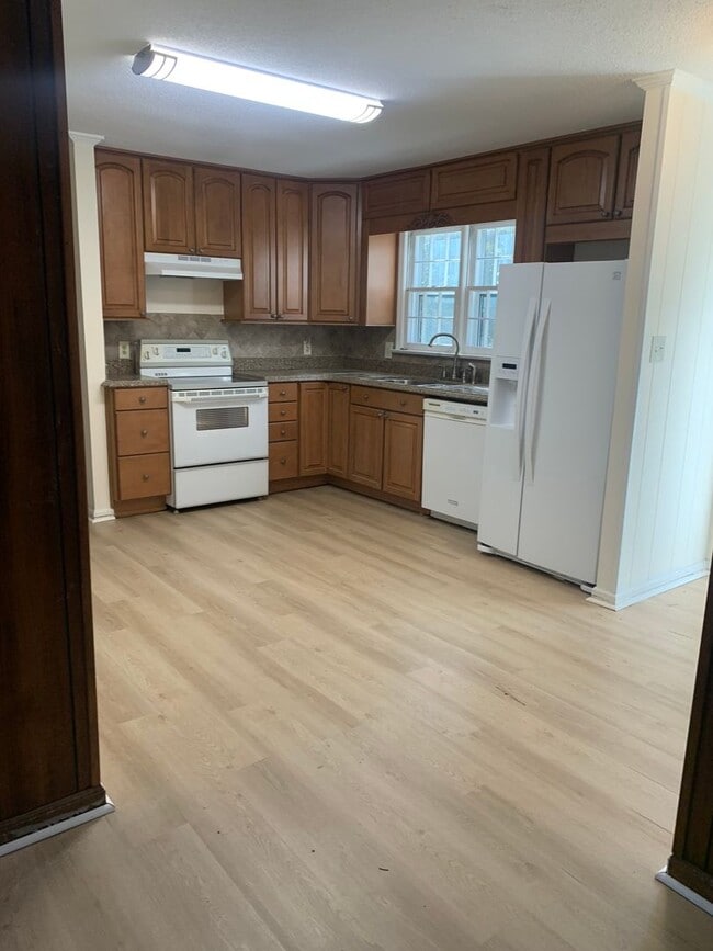 Photo - NORTH HILLS CHARMER--2 STORY--DOWNSTAIRS BEDROOM/OFFICE--FORMAL AREAS-LAUNDRY/MUD AREA-CARPORT