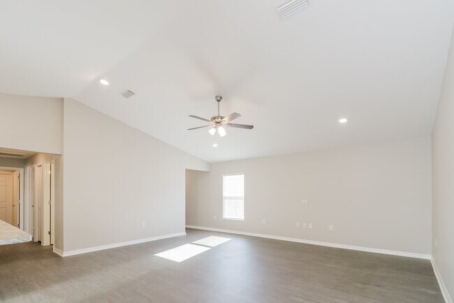 Photo - 11821 Stone Pine St