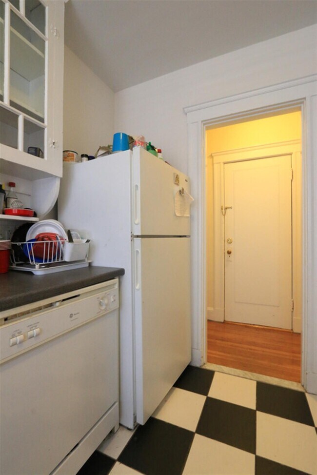 Photo - 13 Ellery St Unit 4