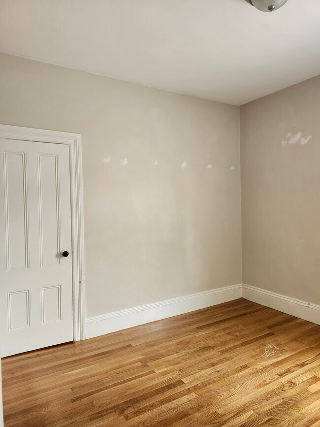 14 Amy St