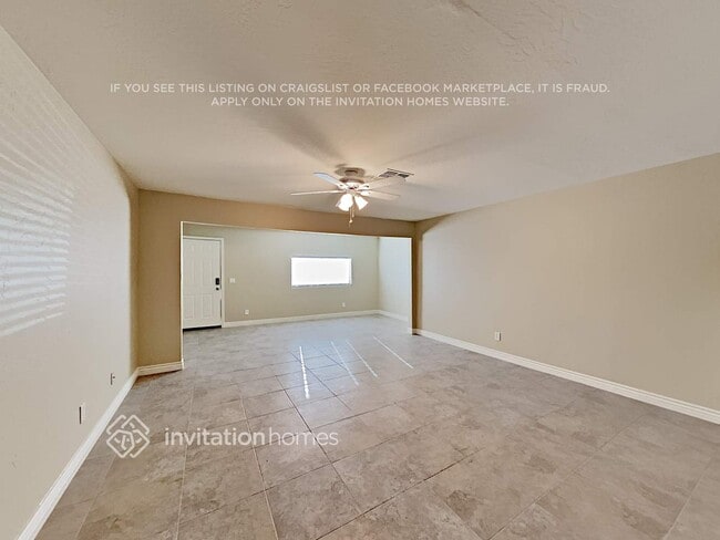 Photo - 3807 N 84th Ln