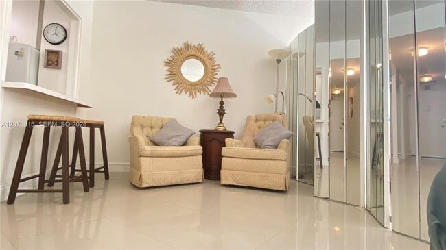Photo - 999 Brickell Bay Dr Unidad 809