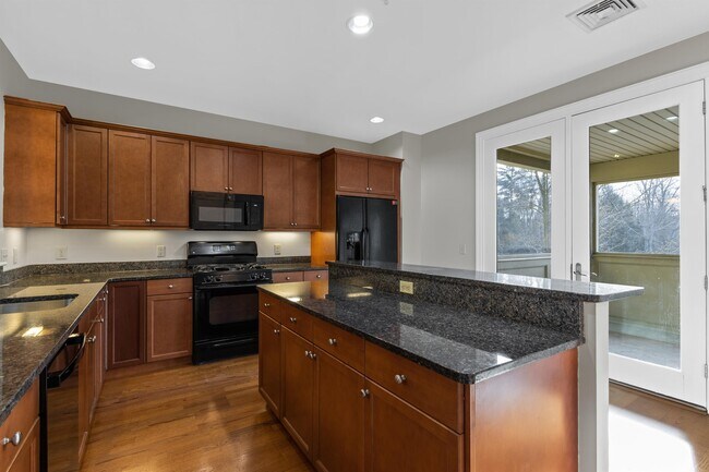 Photo - 30 Whistler Ct