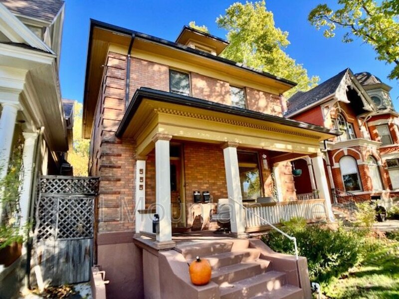 Photo - 555 E 3rd Ave