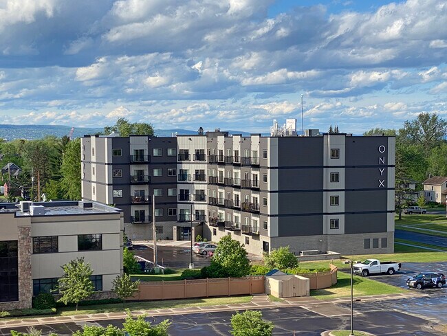 Onyx | Superior WI - Onyx of Superior Unit 409