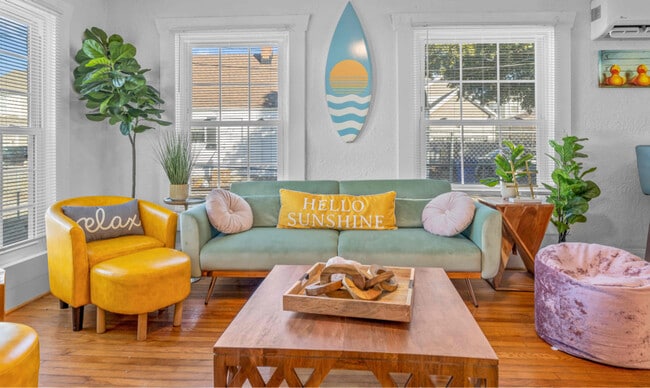 Photo - 9628 19th Bay St