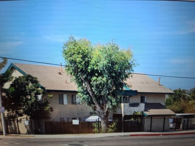 Photo - 101 W Olive Ave Apartamento