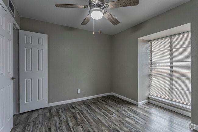2BR, 1.5BA - 864 SF Upgraded - Bedroom