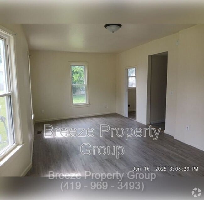 Building Photo - 1909 N Superior St Rental