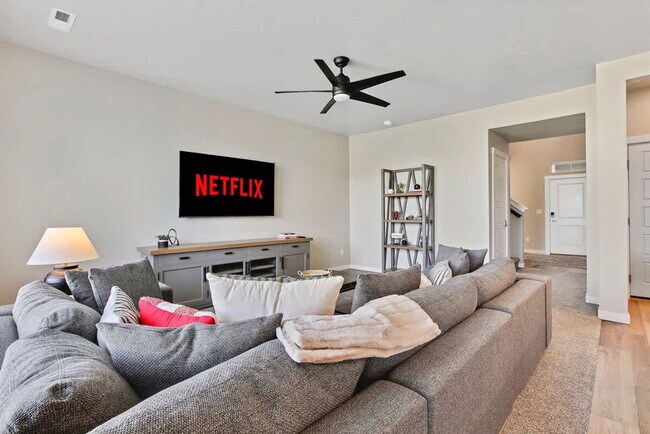 5133 N Willowside Ave Unit SI ID1250602P