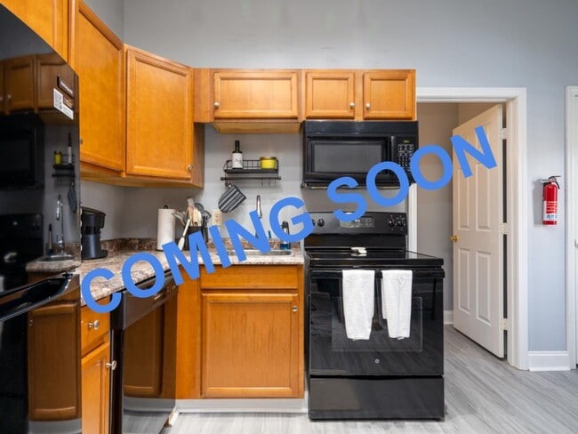 Building Photo - 18 Brook St Unit 3