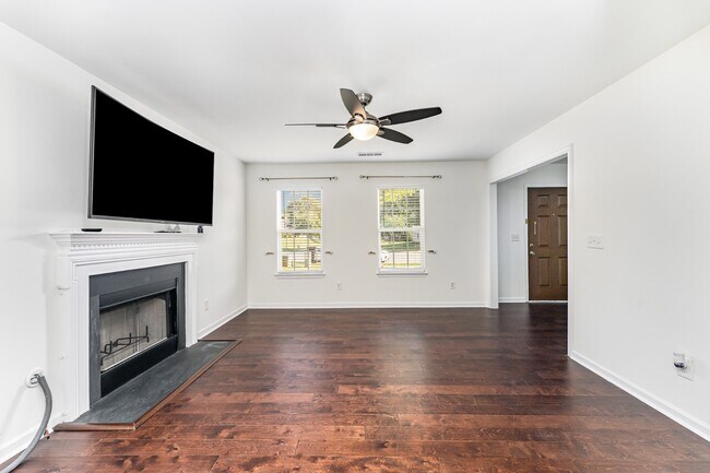 Photo - 3624 Pauline Ln