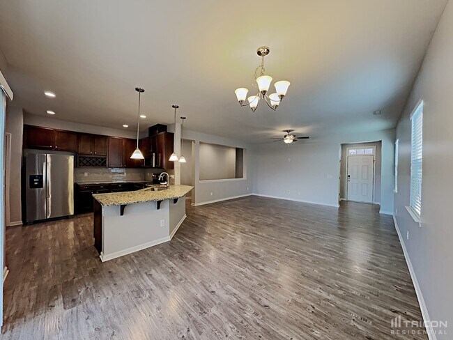 Photo - 932 Avondale Dr