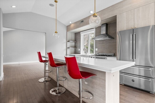 Photo - 202 Rawson Rd Unit PH 3