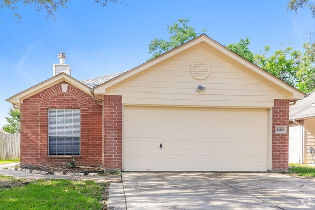 Building Photo - 12119 Bowsman Dr Rental