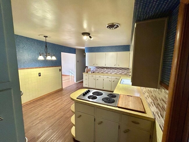 Photo - 245 Winchester Rd