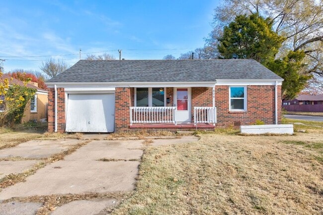 Building Photo - 828 S Apache Dr Rental