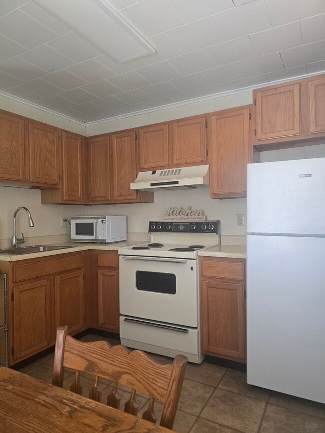 Photo - 258 W North St