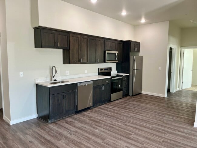Laike Plaza - Laike Plaza Apartments