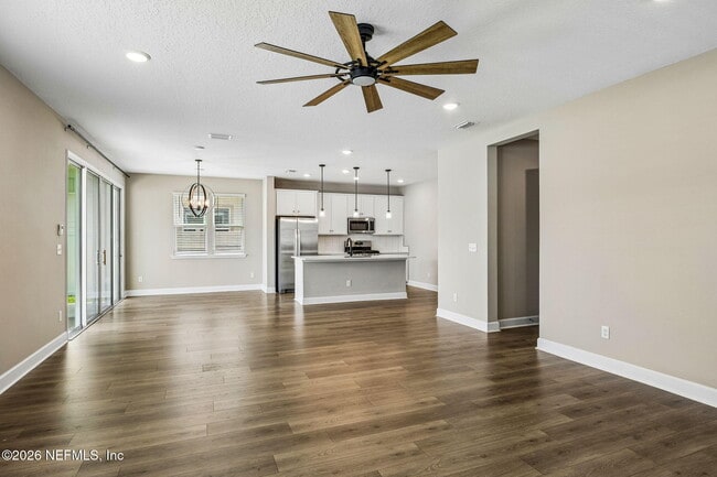 Photo - 3528 Cunningham Rd
