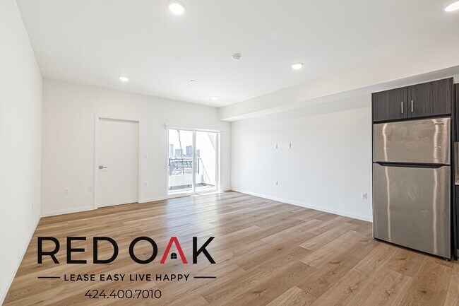 Photo - 218 1/4 S Occidental Blvd-504 Unidad 504