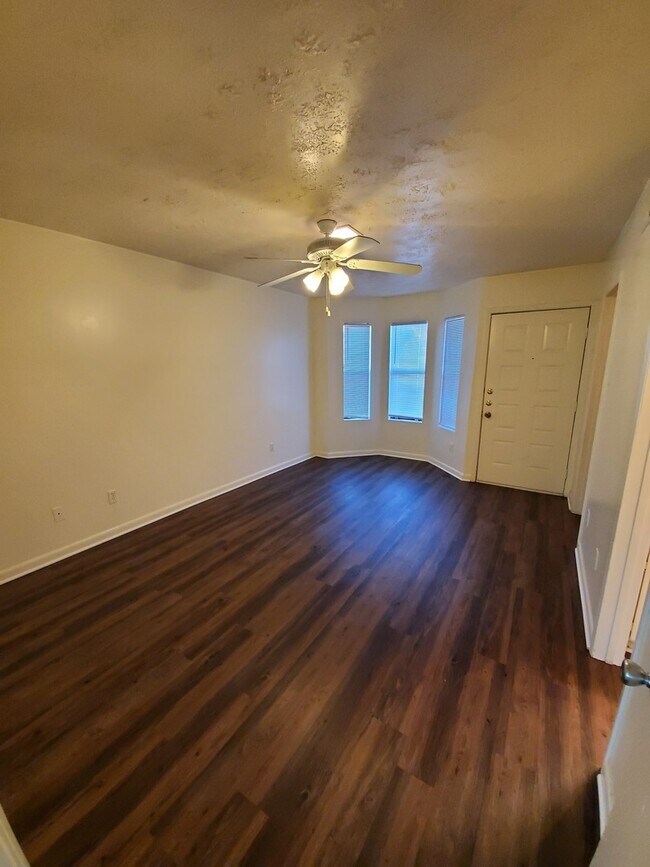 Photo - Bryan (Very Near to Northgate) SUBLEASE 1 Bedroom / 1 Bath  Condo near TAMU!