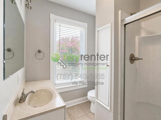Photo - 3308 Monroe St