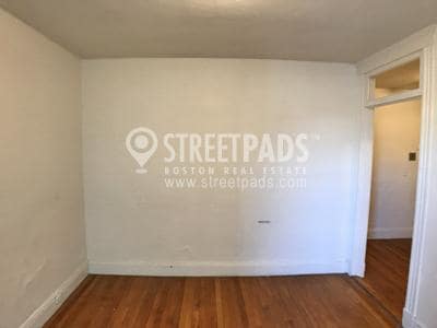 Photo - bedroom in Boston MA 02215