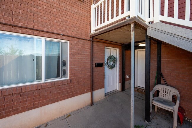 Photo - 818 S Canyon Dr Unit Basement 1