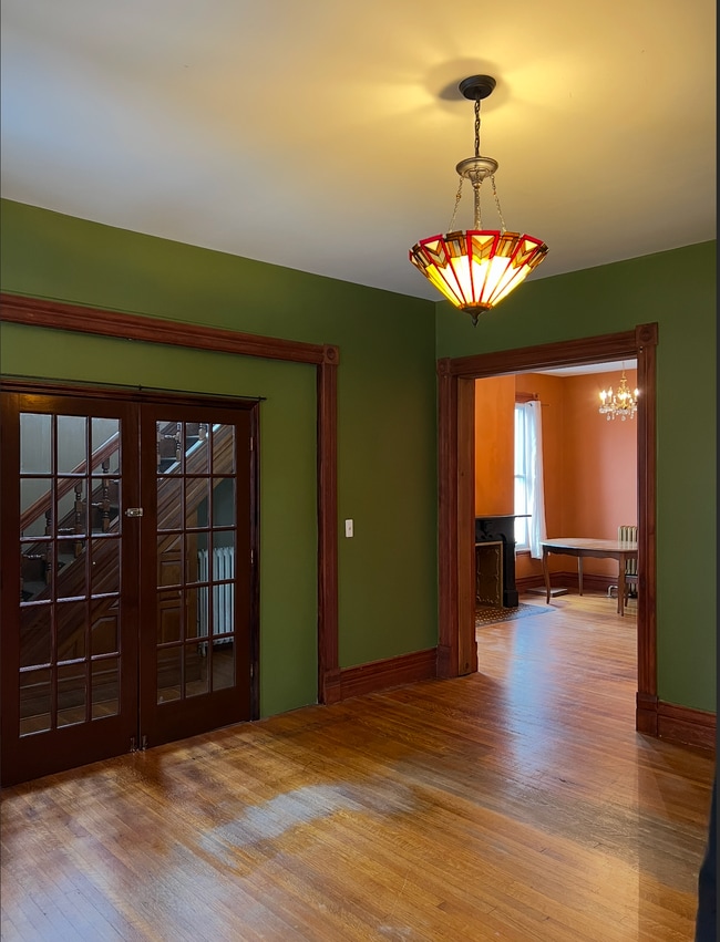 Great Room - 164 Edward St Apartment Unit Elmwood  Edward