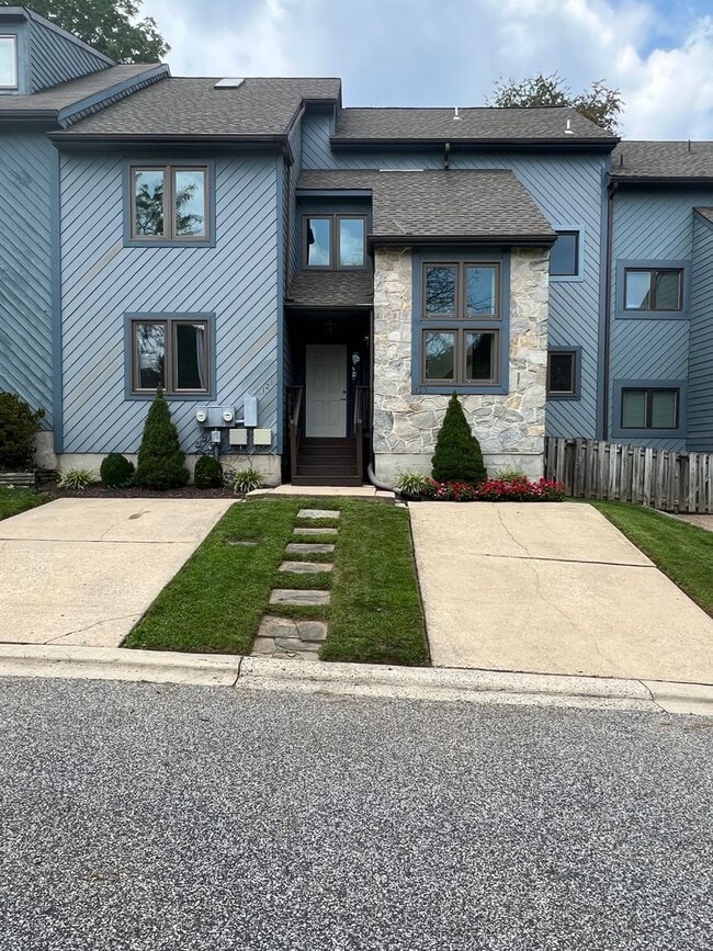 Building Photo - 2 Bed 2 Bath in Fox Fire Rental