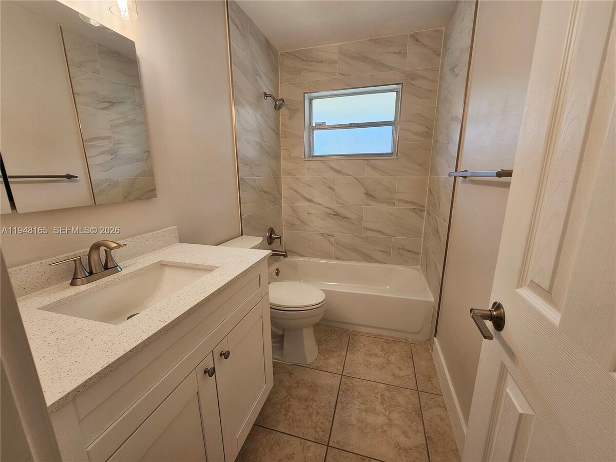 Photo - 2513 Hayes St Unit 2513