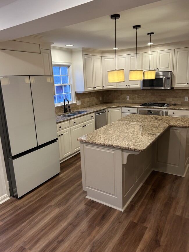 Photo - 6035 Riverside Dr