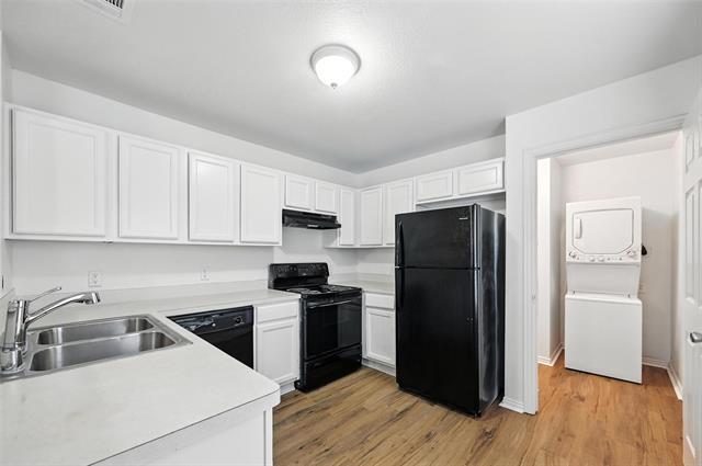 Photo - 1713 Manor Garden Mnr