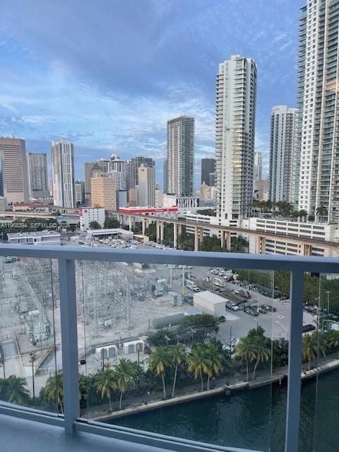 Photo - 185 SW 7th St Unidad 1605