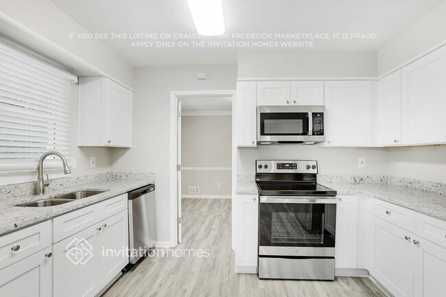 Photo - 542 Allana Ct