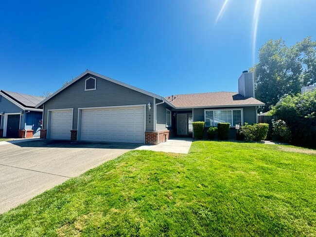 3 bed 2 ba house in S. Yuba City - 3 bed 2 ba house in S. Yuba City