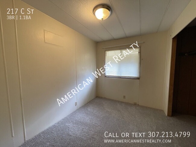 Photo - 217 C St