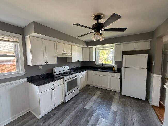 Photo - 6008 1/2 BURGESS AVE Unidad A