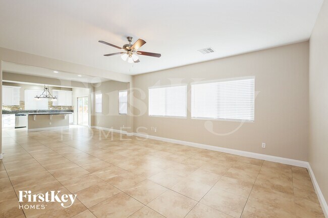 Photo - 1525 Eagles Pass Ave