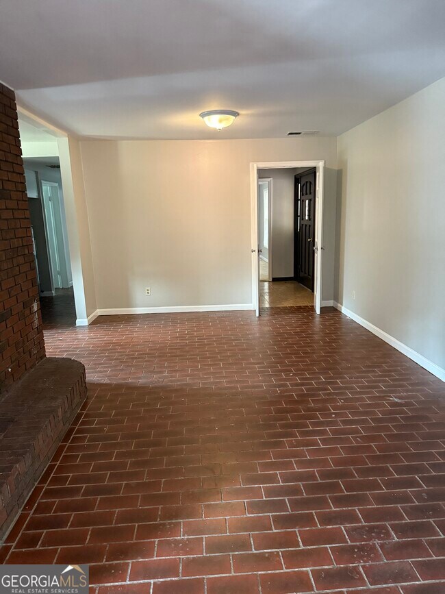 Photo - 1780 Elmwood Cir