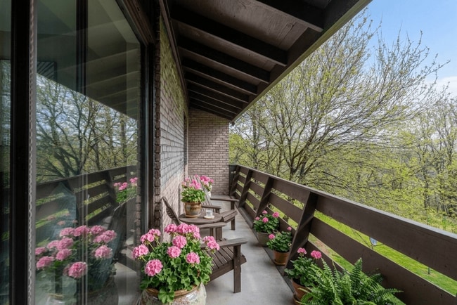 Photo - Mount Vernon Apartments