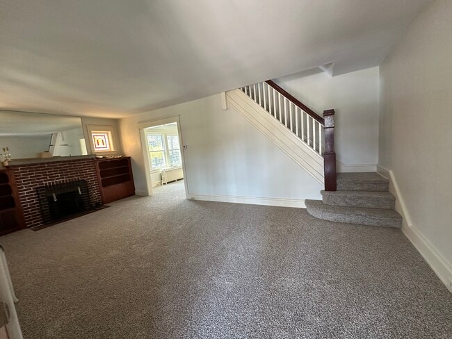 Photo - 700 Carsonia Ave