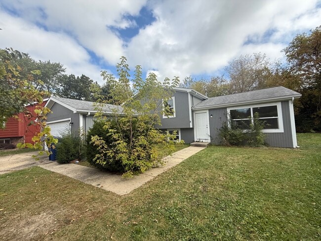 Building Photo - 1301 Lizabeth Ln