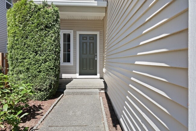 Photo - 1094 Ebbets Dr