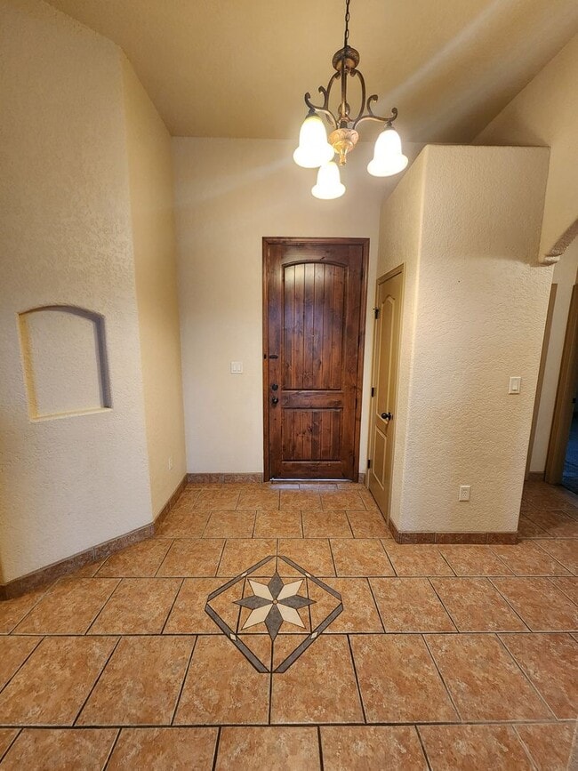 Photo - 2105 San Patricio Loop