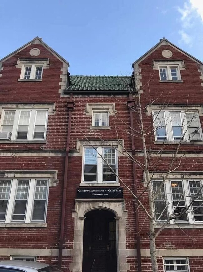 Building Photo - 176 Market St Unit 201