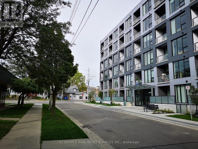 Photo - 690 King St W Unit 506